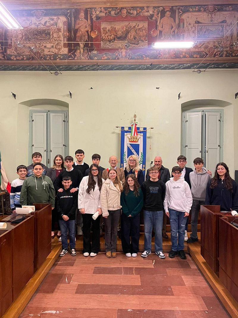 immagine notizia (ptn) Amelia, Lascito “Ciatti”, premiati in Comune gli studenti meritevoli: oltre 4mila e 500 euro in borse di studio